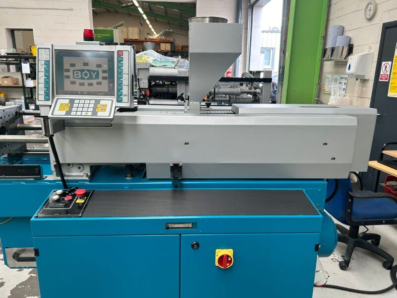 Used Boy 12A injection moulding machine