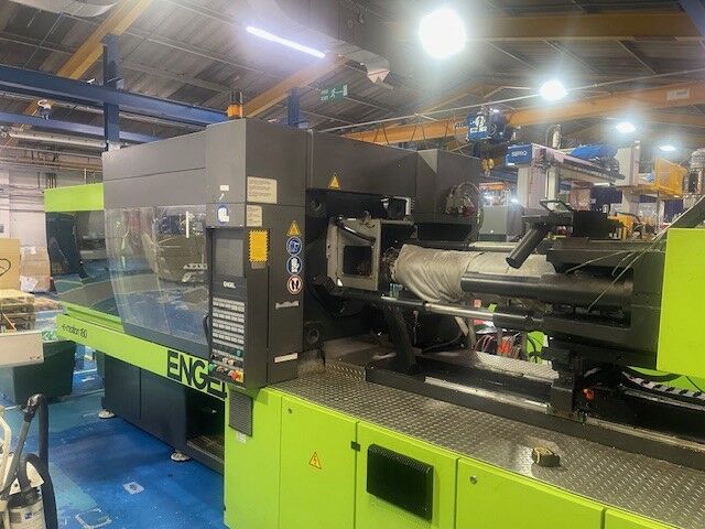 Used ENGEL e-motion 740 / 180 injection moulding machine