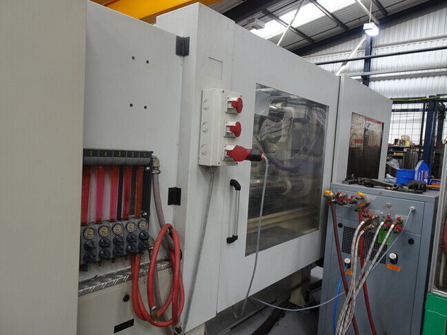 Used NEGRI BOSSI VE 2100 H-960 injection moulding machine