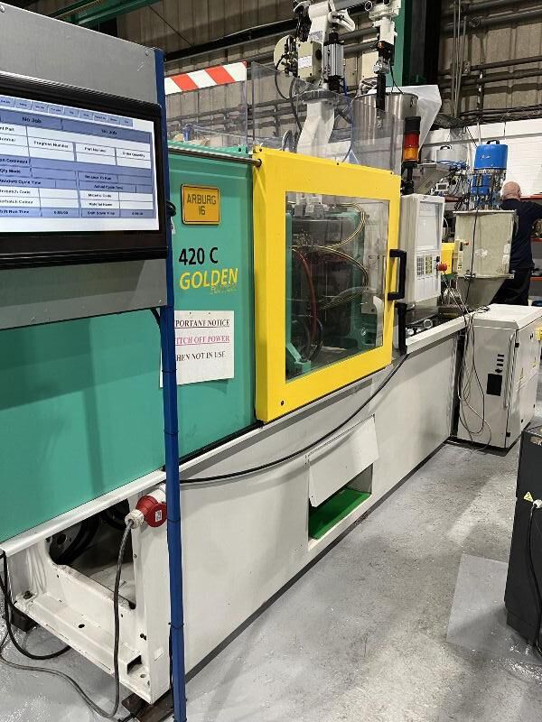 Used ARBURG 420C 1000-290 injection moulding machine